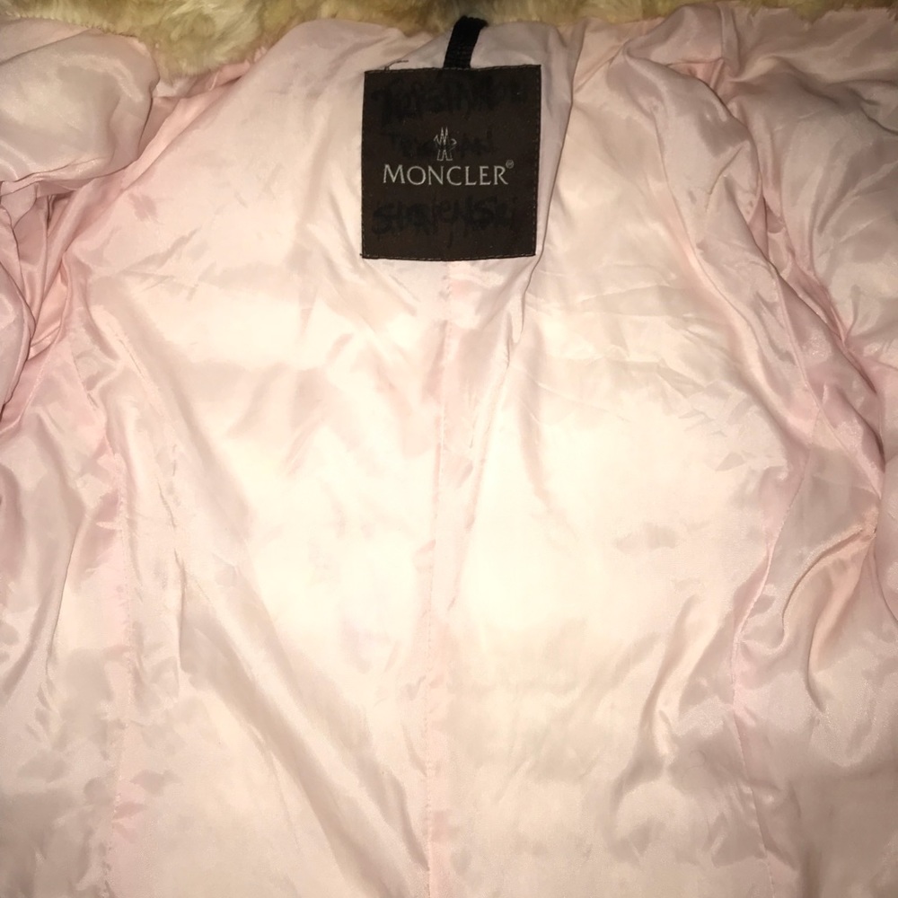 Beautiful moncler coat for Lil girls.